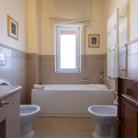 Residenza Minozzi Con 2 E 2 Bagni E Vista Sassi Appartement