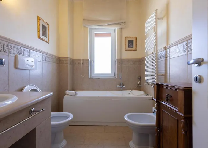 Residenza Minozzi Con 2 E 2 Bagni E Vista Sassi Appartamento